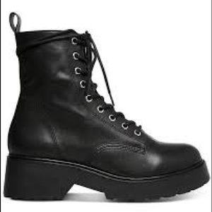 Steve Madden Tornado Boots 8.5 NEW IN BOX